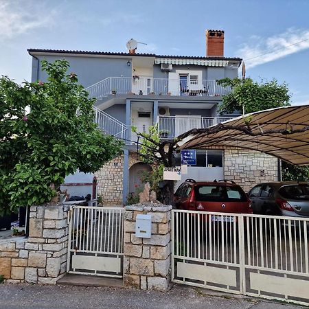Apartments With A Parking Space Rovinj - 19088 Bagian luar foto